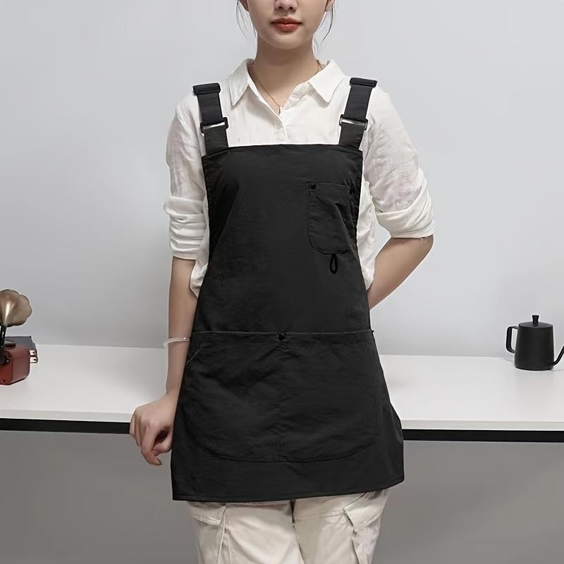 This Apron Features an Adjustable Strap And Spacious Pockets, Designed for Heavy-Duty Use. It'S a UniGender Model Suitable for ols And Equipment, Making ItReliable for Kitchens, Coffee Shops, Nail Salons, And Pet Shops
