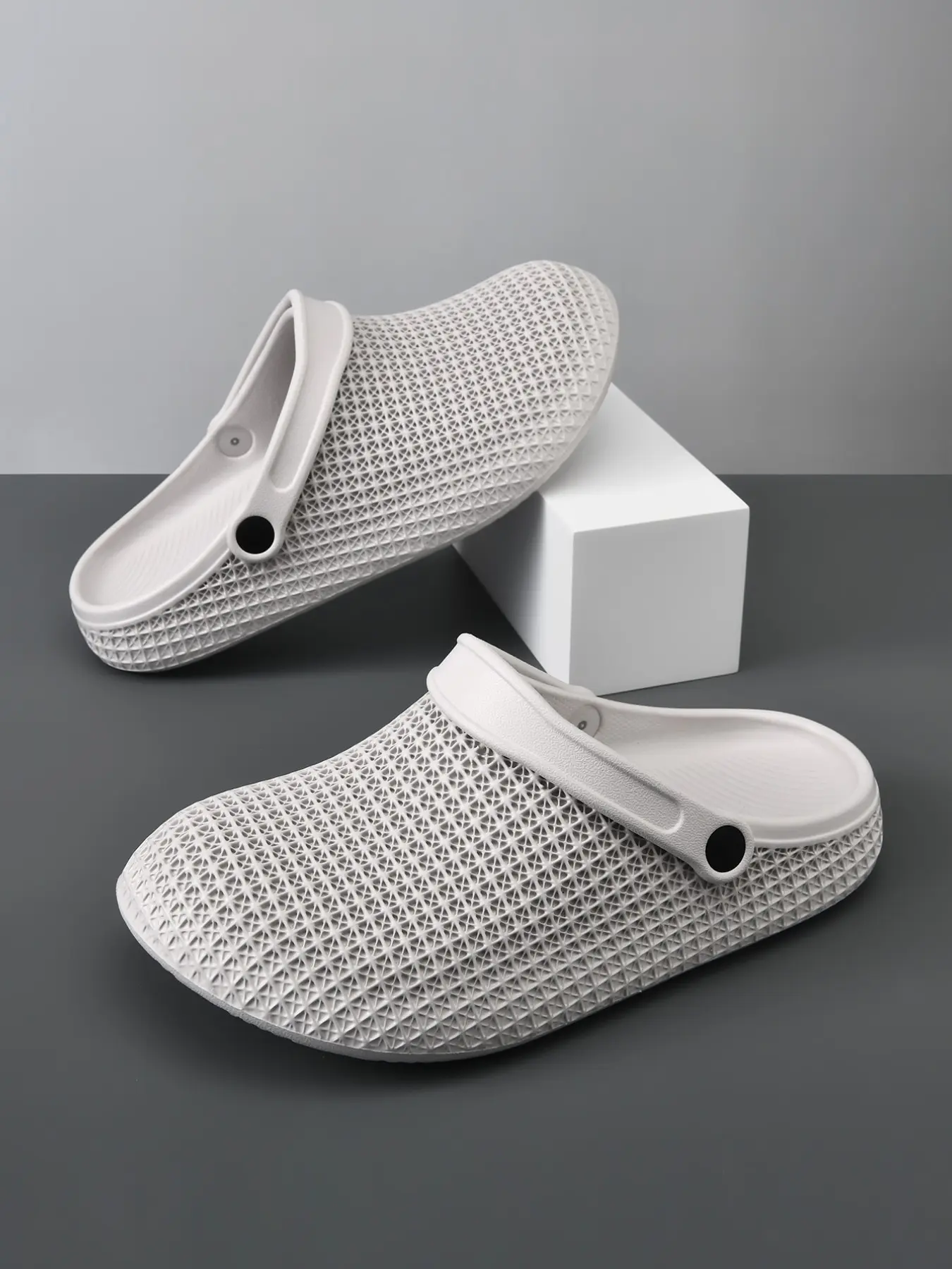 Women's Casual Eva Sandals, Breathable Slip-On Shoes, Anti-Slip Design, Medium Width, All Seasons, Sizes 36-41, Plain Pattern