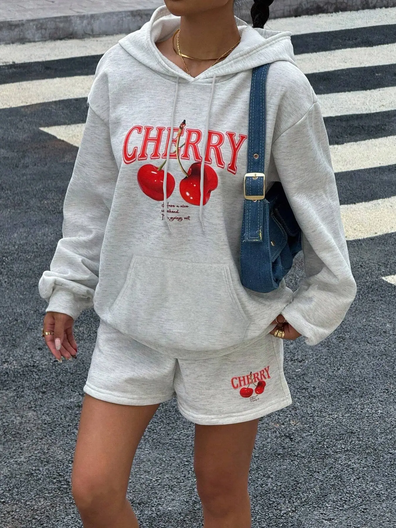 Women's Cherry Graphic Pullover Hoodie, Oversized Casual Streetwear Sweatshirt with Kangaroo Pocket for Travel, Shopping & Daily Wear