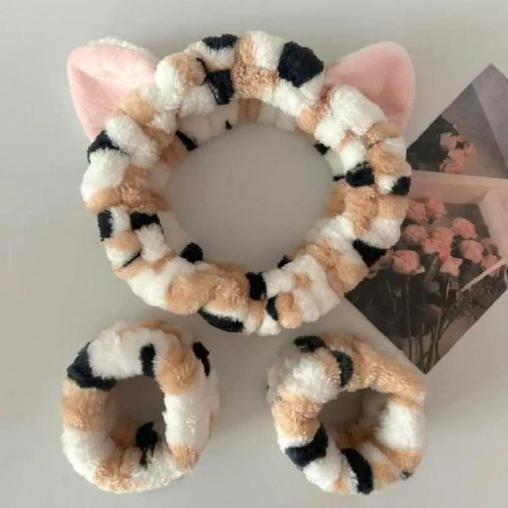 Spa Headband Set for Women, Cute Striped Coral Fleece Bunny Ear Headband with No-Drip Wristbands for Face Washing, Korean Aesthetic Birthday Gift, Animals, Party, Best Friend, Female, Showering, Eco-Friendly, Cost-Effective, Elastic, Fabric, Facial Masks