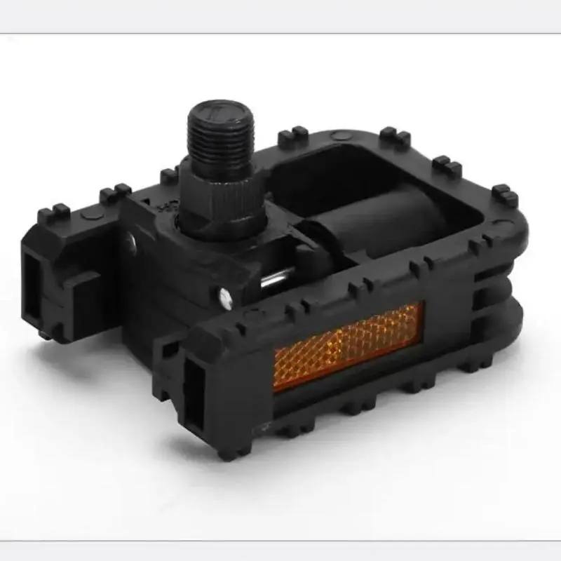 Anti-Slip Bike Pedal with Reflective Strip, Cycling Accessories for Folding Bikes and E-Bikes, Durable and Safe Riding Gear