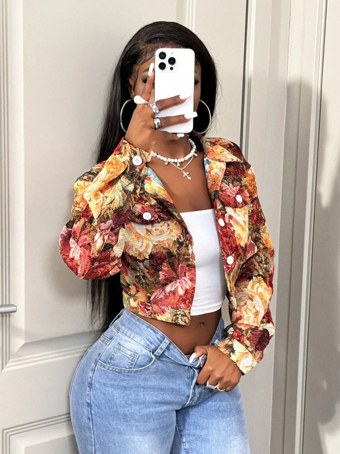 Women's Vintage Floral Jacquard Short Jacket, Casual Loose-Fit Long Sleeve Top, Button Front Pocket Design, All-Over Print Style, Casual Chic Outerwear