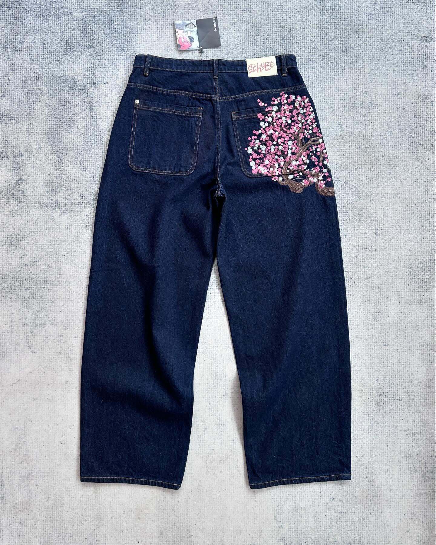 European and American retro plum blossom embroidered straight-leg jeans, unisex, versatile, unique street style trendy jeans, cross-border