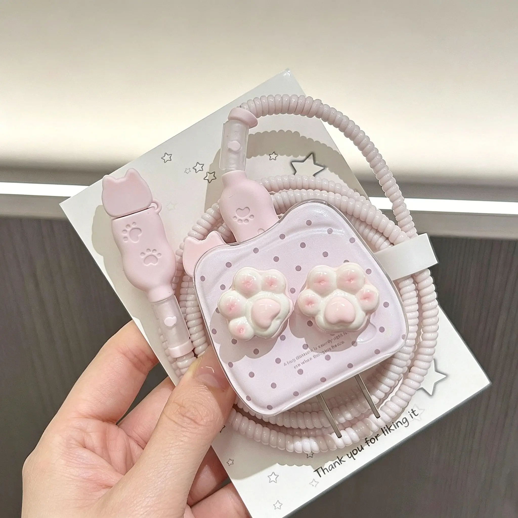 Cute Cat Paw Charger Protector Set, Anti-Drop and Anti-Tangle Data Cable Organizer, High-Style Fashion Digital Accessories for Women, Protection