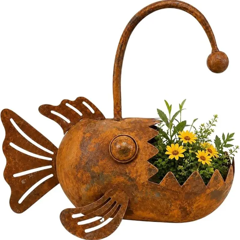 Planter Metal Flower Holder, Vintage Decorative Garden Accent for Small Flowers or Greenery, Fish Shaped Porch Balcony Indoor Display Fish Planter Metal Flower Holder