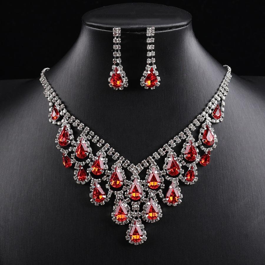 Premium sense diamond-set geometric water drop fringe necklace temperament fashionable and elegant collarbone chain jewelry set