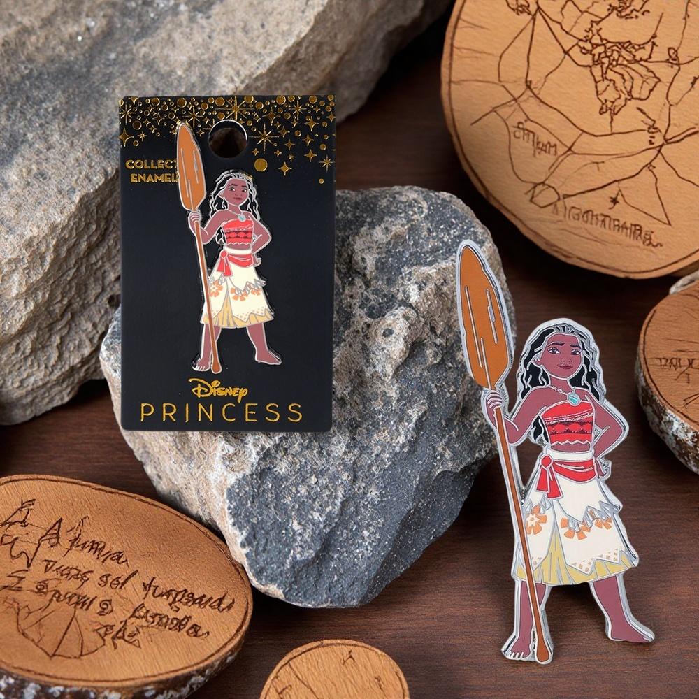 1Pc Disney Officially Licensed Collectible Enamel Princess Brooches Snow White Cinderella Ariel Tiana Moana and Other Beautiful