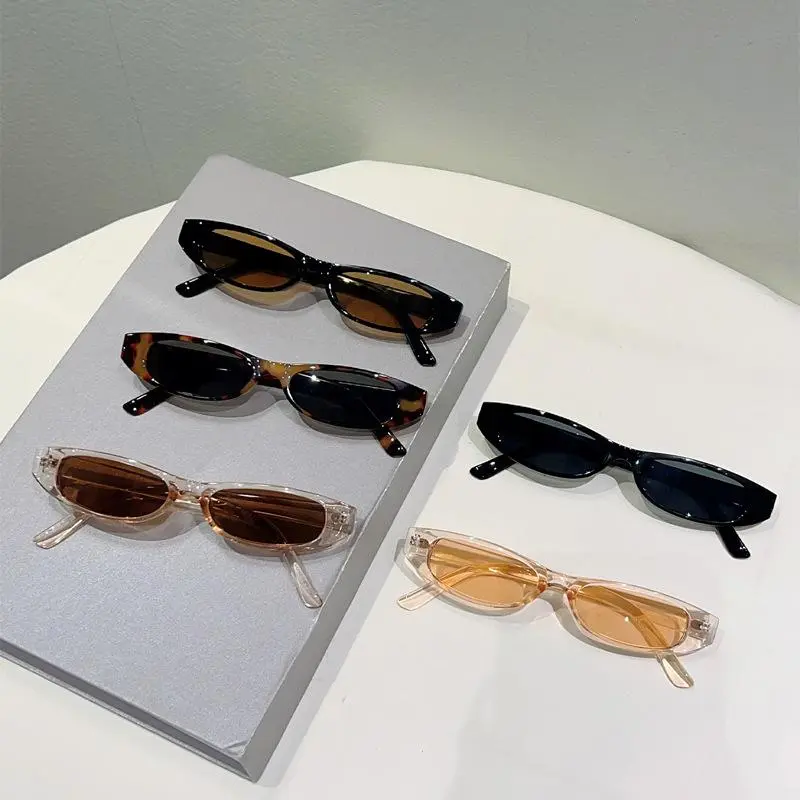 5pcs Vintage Small Oval Women's Sunglasses, Statement Frames with UV Protection, Fashion Eyewear for Slim Face Streetwear, Womens Sunglasses, Streetwear Clothing, Statement Frame Glasses, Uv Lens, Eyewear Fashion, Stylish Accessories, Protective, Unisex,,