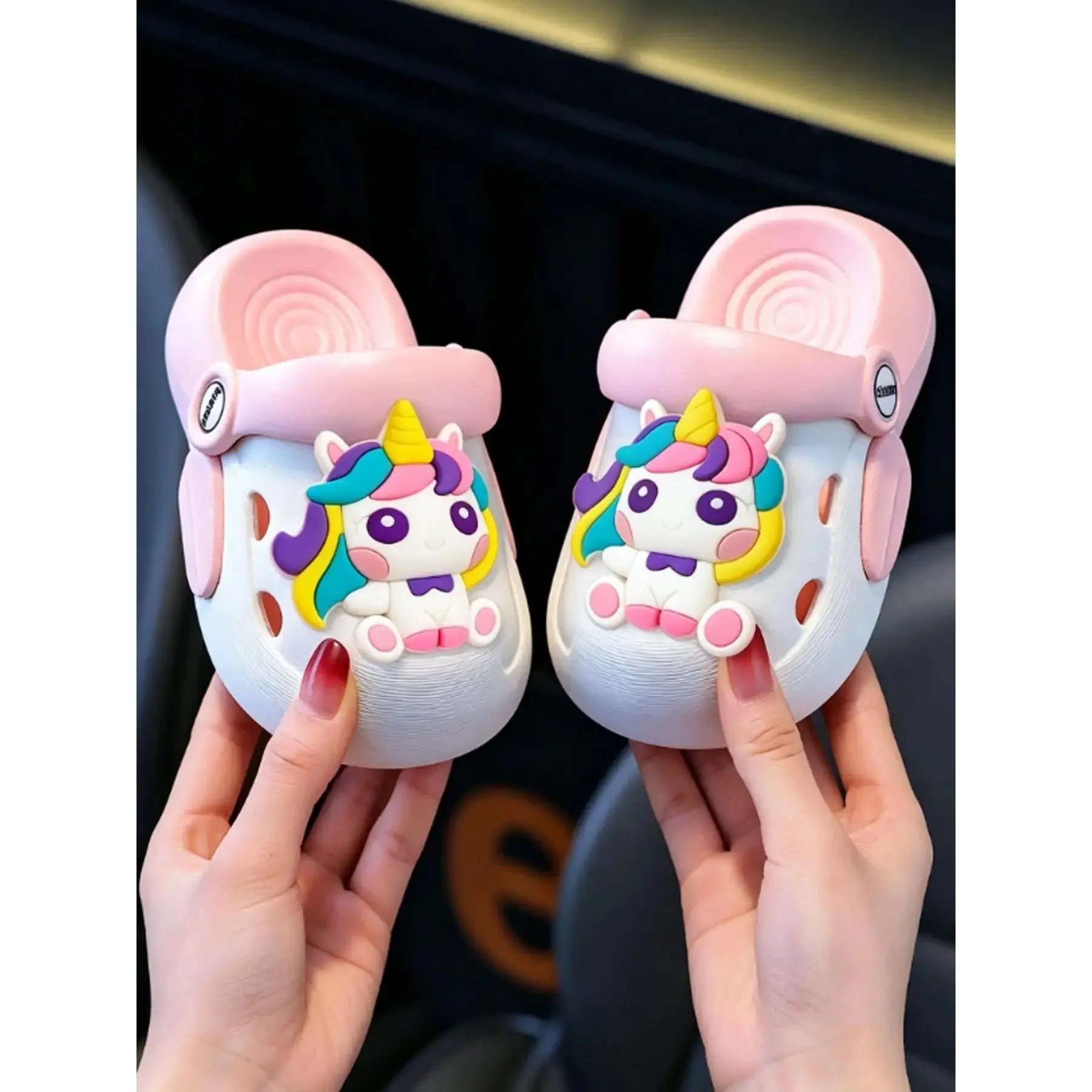 Summer New Unicorn Girl Sandals, Baby Anti-Slip Soft Sole, Kids Shower Shoes, Cute Cartoon Slides, Cartoon Pattern, Eva Material, Cute Style, Cartoon Print Shoes