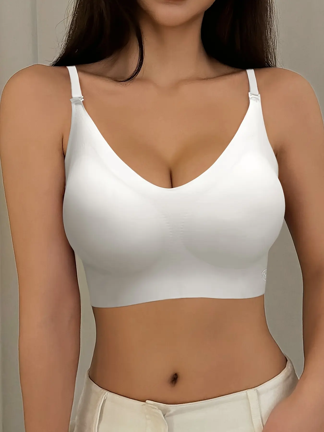 Multi-way convertible push-up bra—sexy open-back design, removable pads, wireless; suitable for parties and weddings.