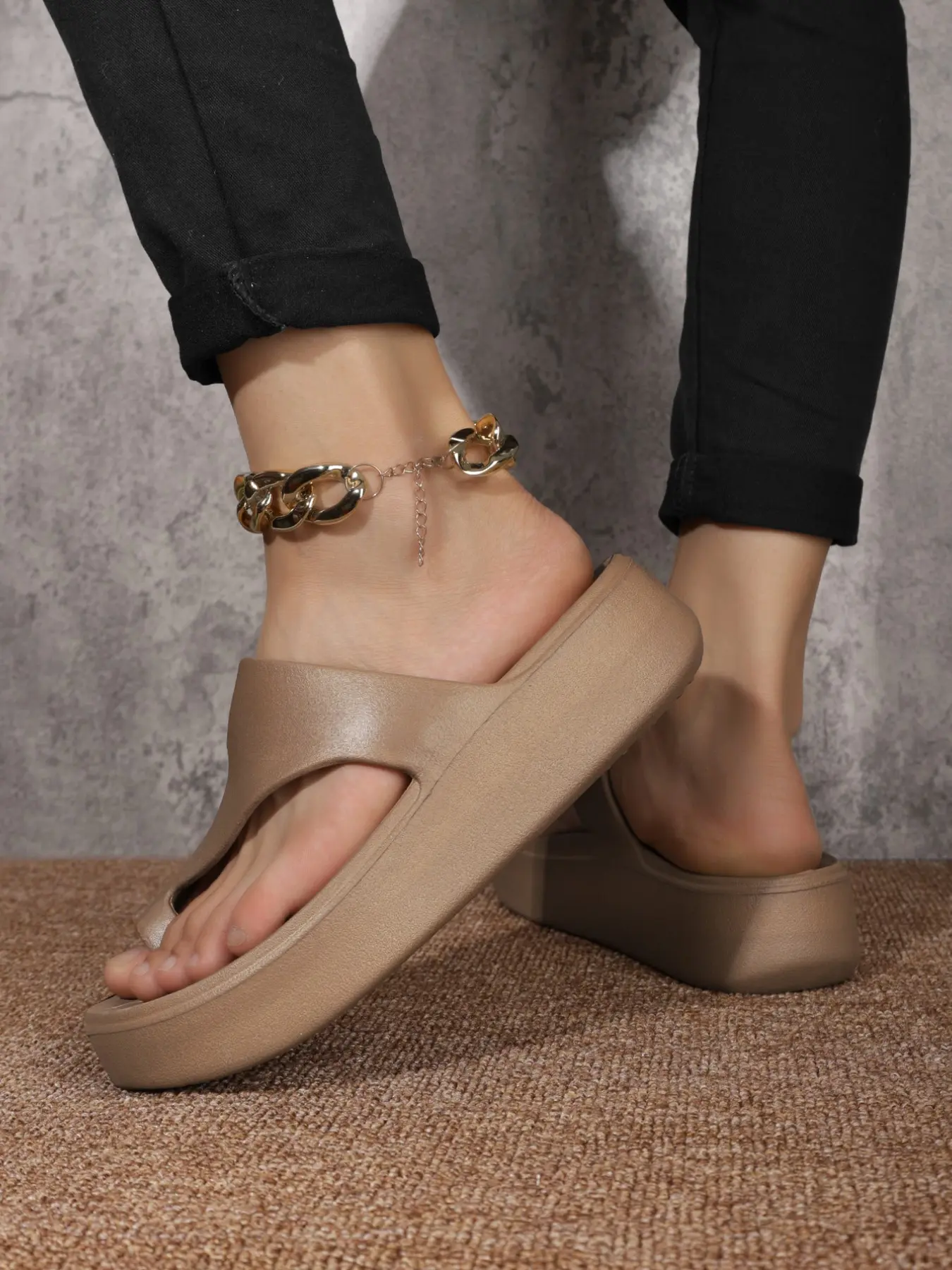 New Eva Sandals, Lightweight Non Slip Fashion Slippers, Slides, Home & Outdoor Wear, Thick Sole Anti-Slip Durable, Sizes 36-41 Available