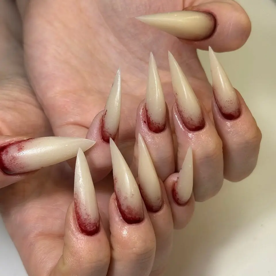 24pcs Stiletto Press on Nails, Halloween Bloody Gradient Fake Nails, Long Sharp Cream Blood Smudge, Gothic Spooky Cosplay Party Nail Art