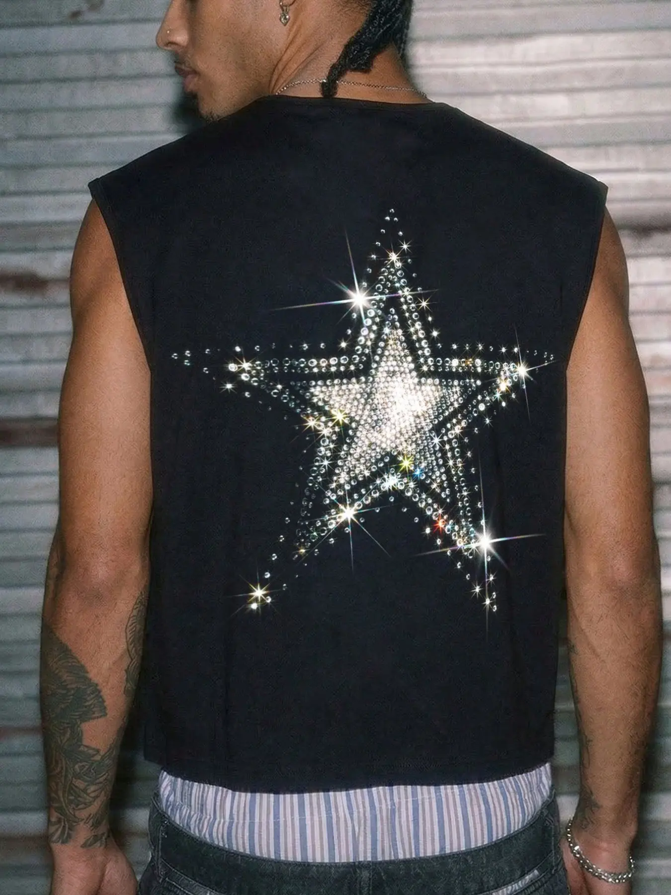 Sleeveless short loose vest, made of fully polyester breathable fabric, with hot-fix rhinestone craftsmanship, star pattern, suitable for parties, nightclubs, and daily wear in multiple scenarios, lightweight and breathable fabric