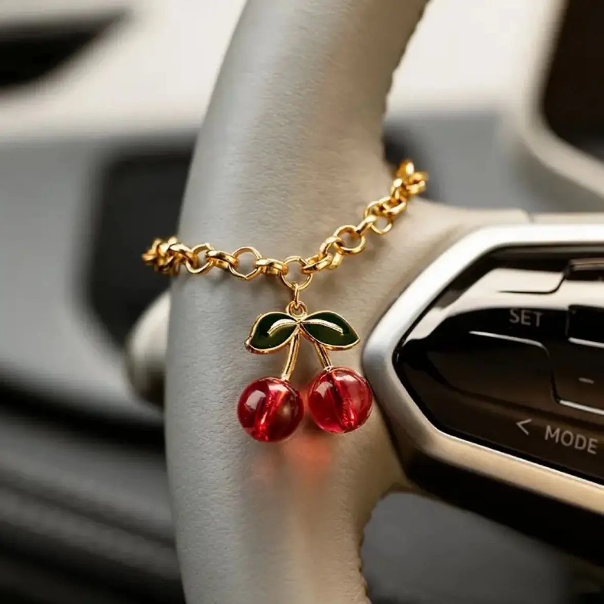 Sweet Cherry Pendant Car Steering Wheel Decor Chain, Fashionable Car Interior Accessory, Perfect Gift for Girls, Car Decoration Ornament