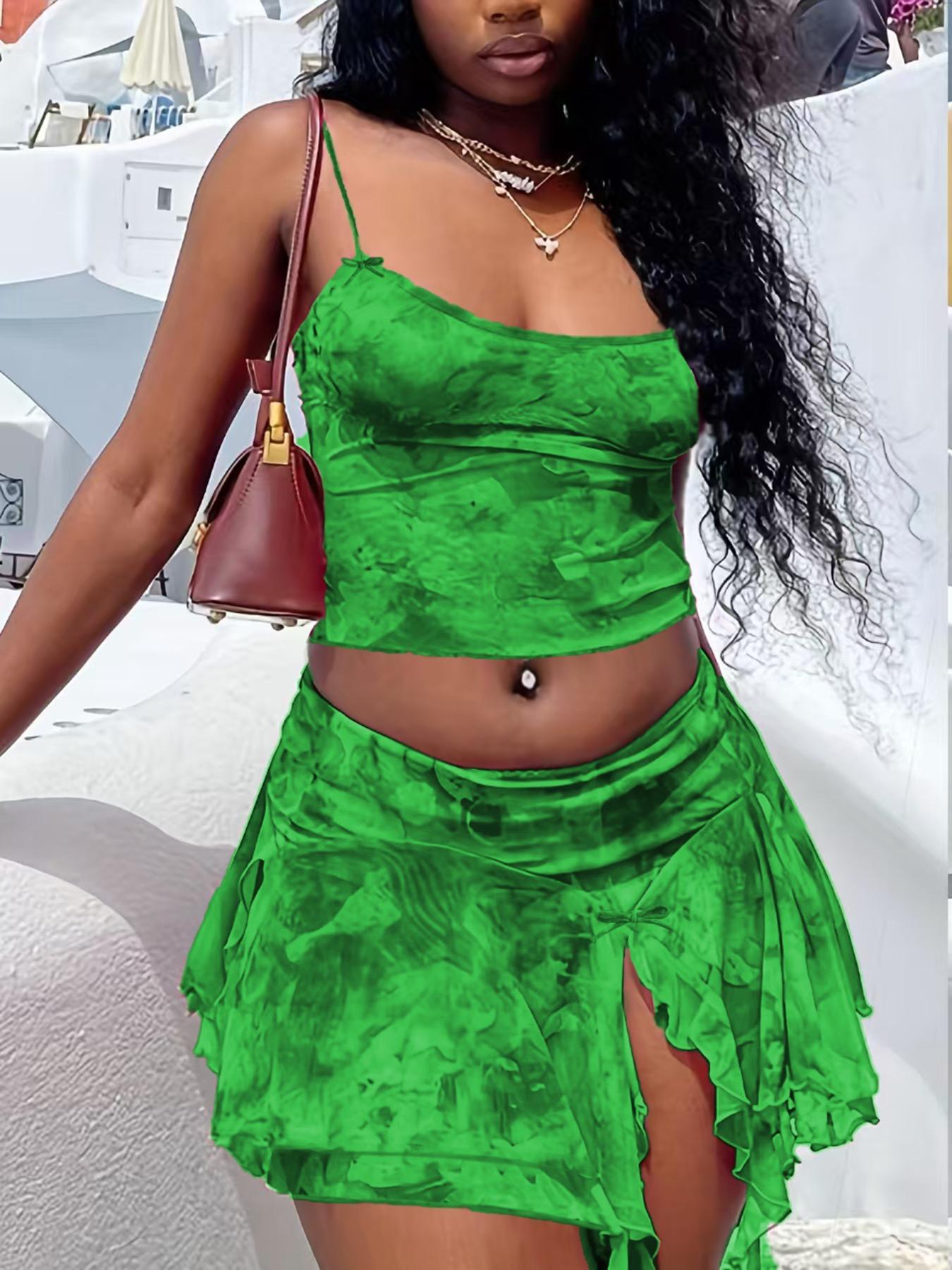 Women's All Over Print Crop Short Sleeveless Spaghetti Strap Cami Top & Skirt Two-Piece Set Fitted, Fashion Casual Skirt & Top Set for Daily Outdoor Wear, Ladies Clothes for All Seasons