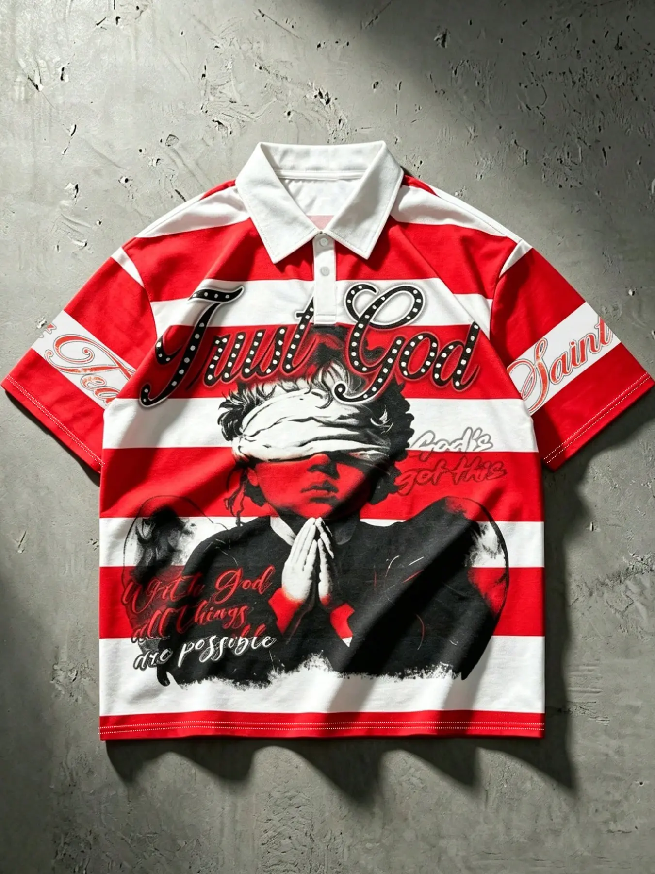 Men's Red White Stripe Contrast White Collar Praying Figure Trust God Print Short Sleeve Polo Shirt, Button Placket Detail Loose Fit Vintage Street Style Menswear Summer Casual Top
