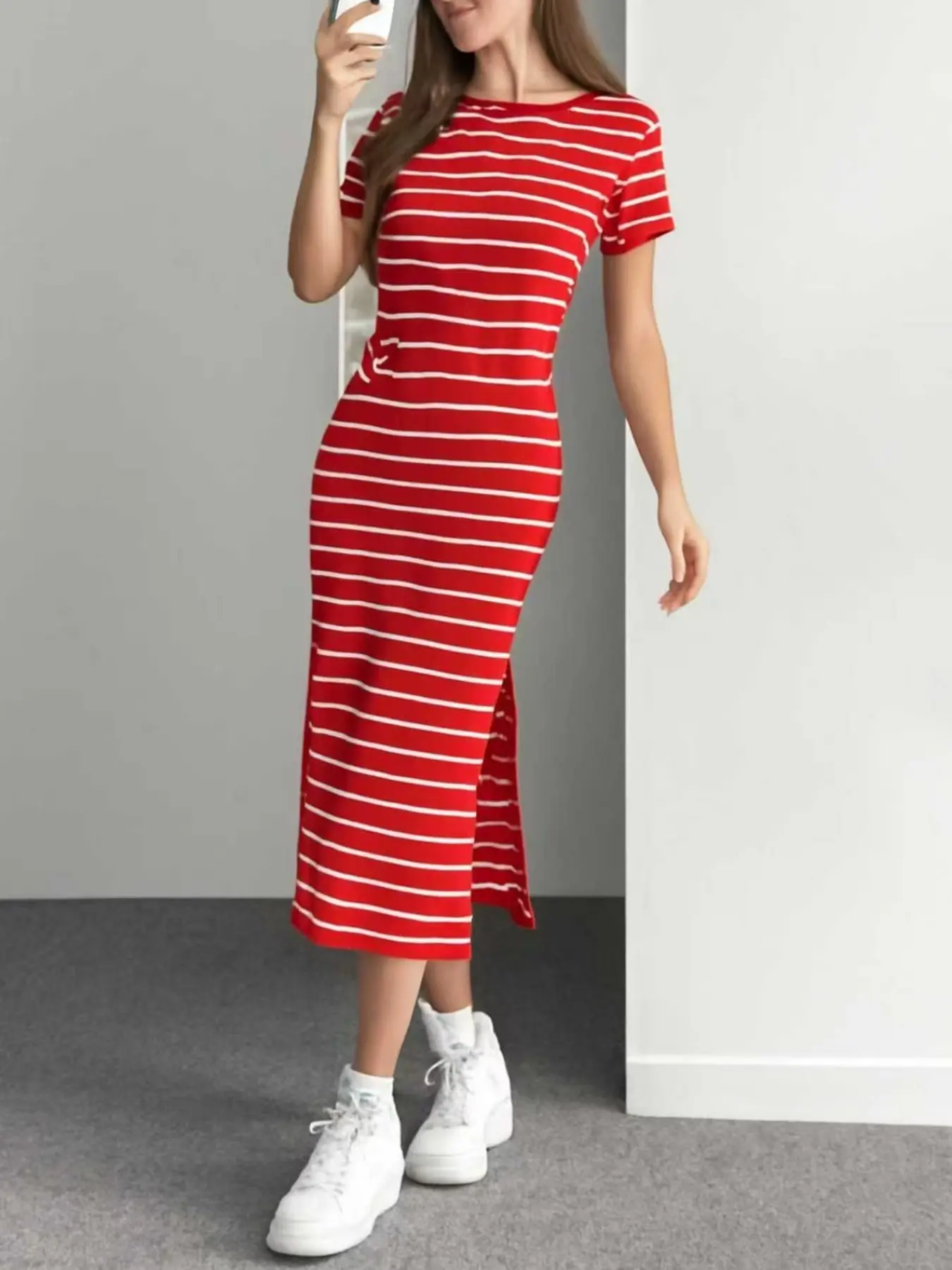2026 New High Elastic Classic Striped Short Sleeve Straight Dress, Side Split Slimming, Casual T-Shirt Long Dress, Home and Outdoors, Casual Summer Chic