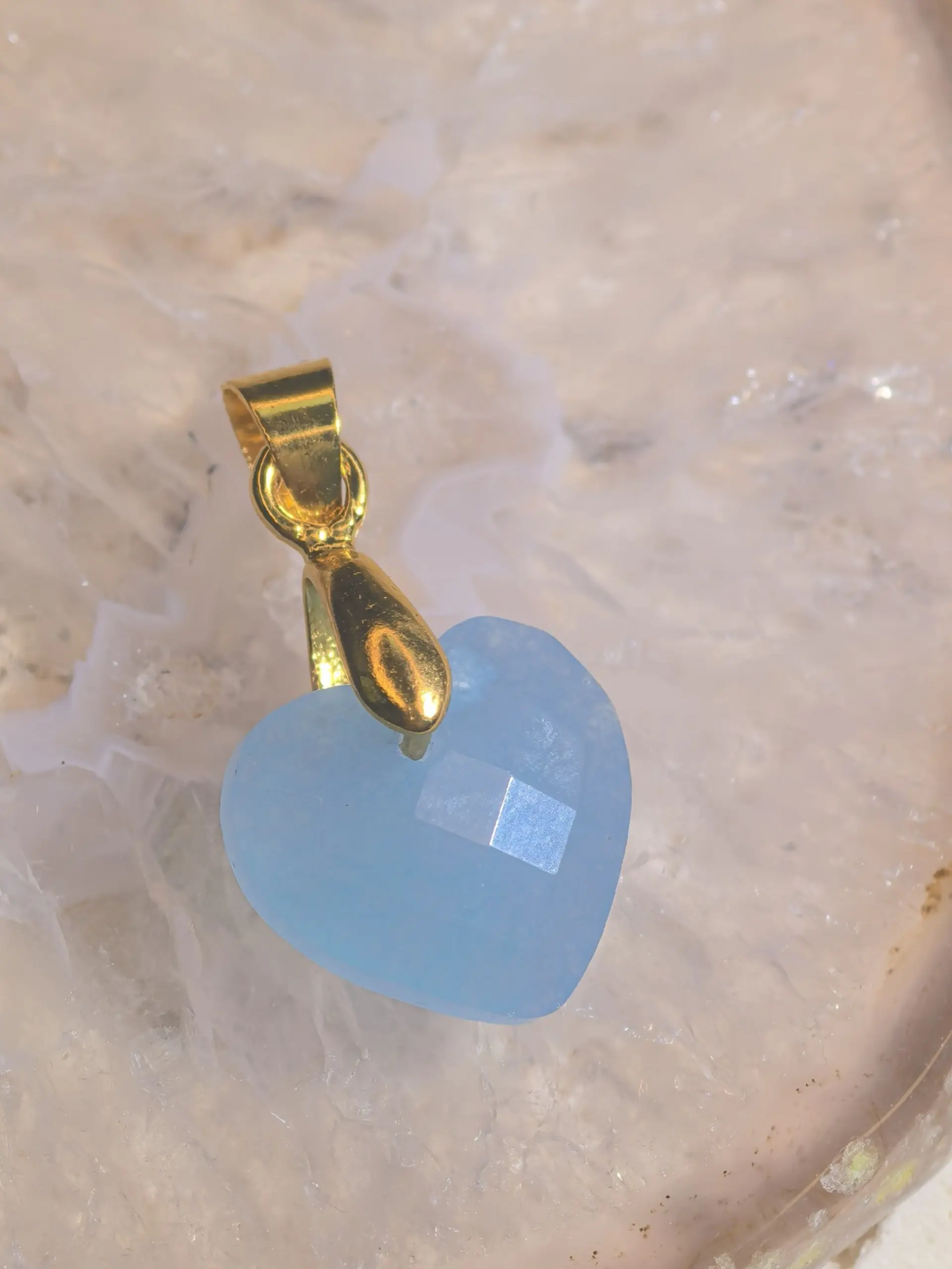 Natural Stone Heart Multi-Layer Faceted Pendant Necklace Jewelry Accessory, Elegant Heart-Shaped Pendant, Perfect Gift for Her