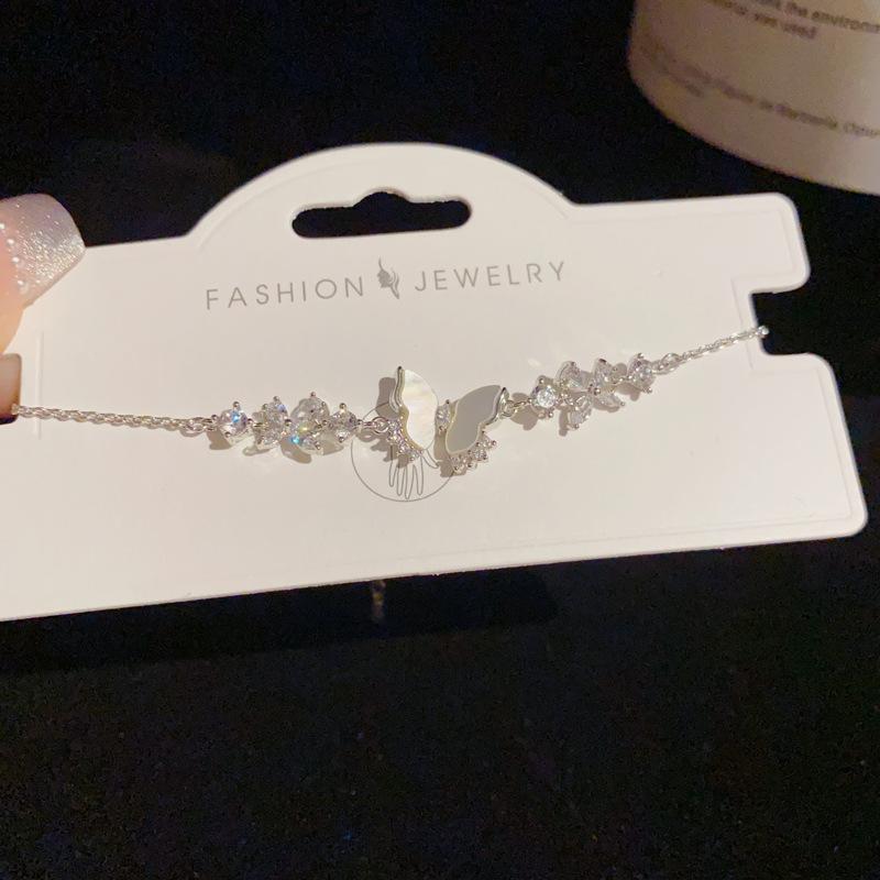 Women's Unique and Elegant Micro-Set Zircon Shell Butterfly Bracelet with Niche Luxury Fashion and Sophistication