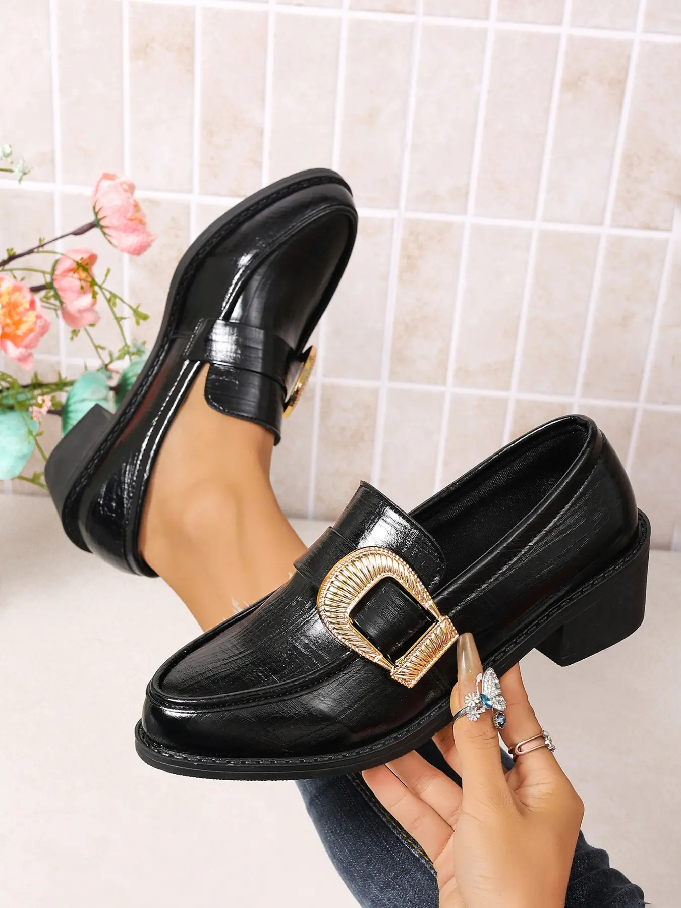 Women's Vintage British Sun Textured Square Metal Buckle Block Mid-Heel Loafers, Black Shiny Crinkle Leather Anti-Slip Wear-Resistant Soft Sole Oxford Shoes for Daily Commute & Casual Wear