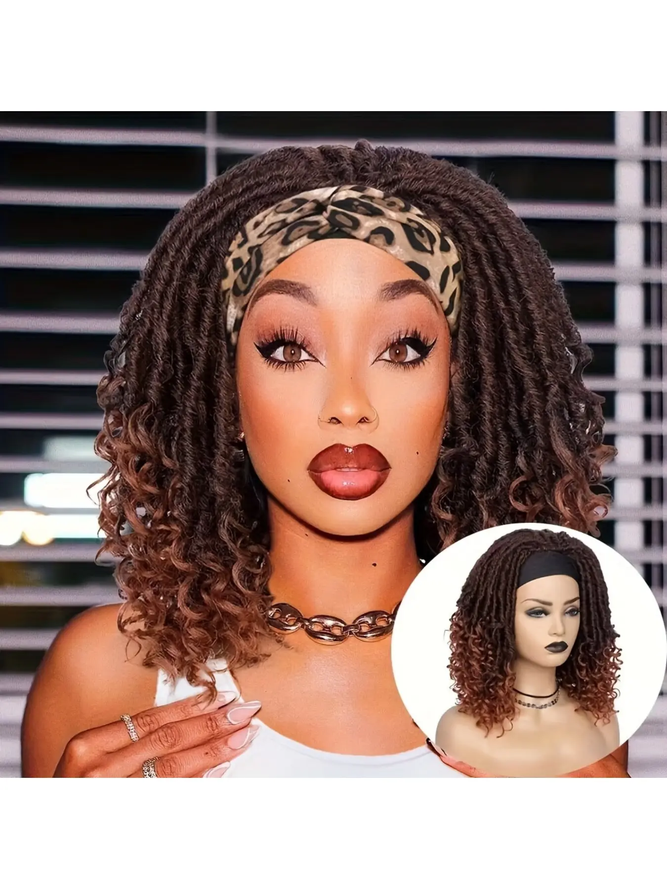 Headband-style curly dreadlock wig (synthetic fiber) ，braided dreadlock wig, crochet-style dreadlocks and Afro-textured curls; a distinctive hairstyle for women.
