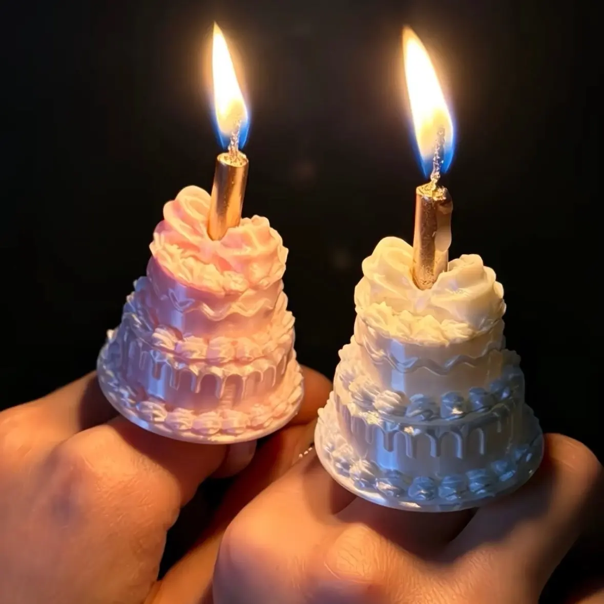 Cake Candle Holder Ring, Wearable 3D-Printed Mini Cake with Bow Detail, Romantic Birthday & Anniversary Gift, Party Decor, Candle Decoration and Photo Prop, 6 Candles Included