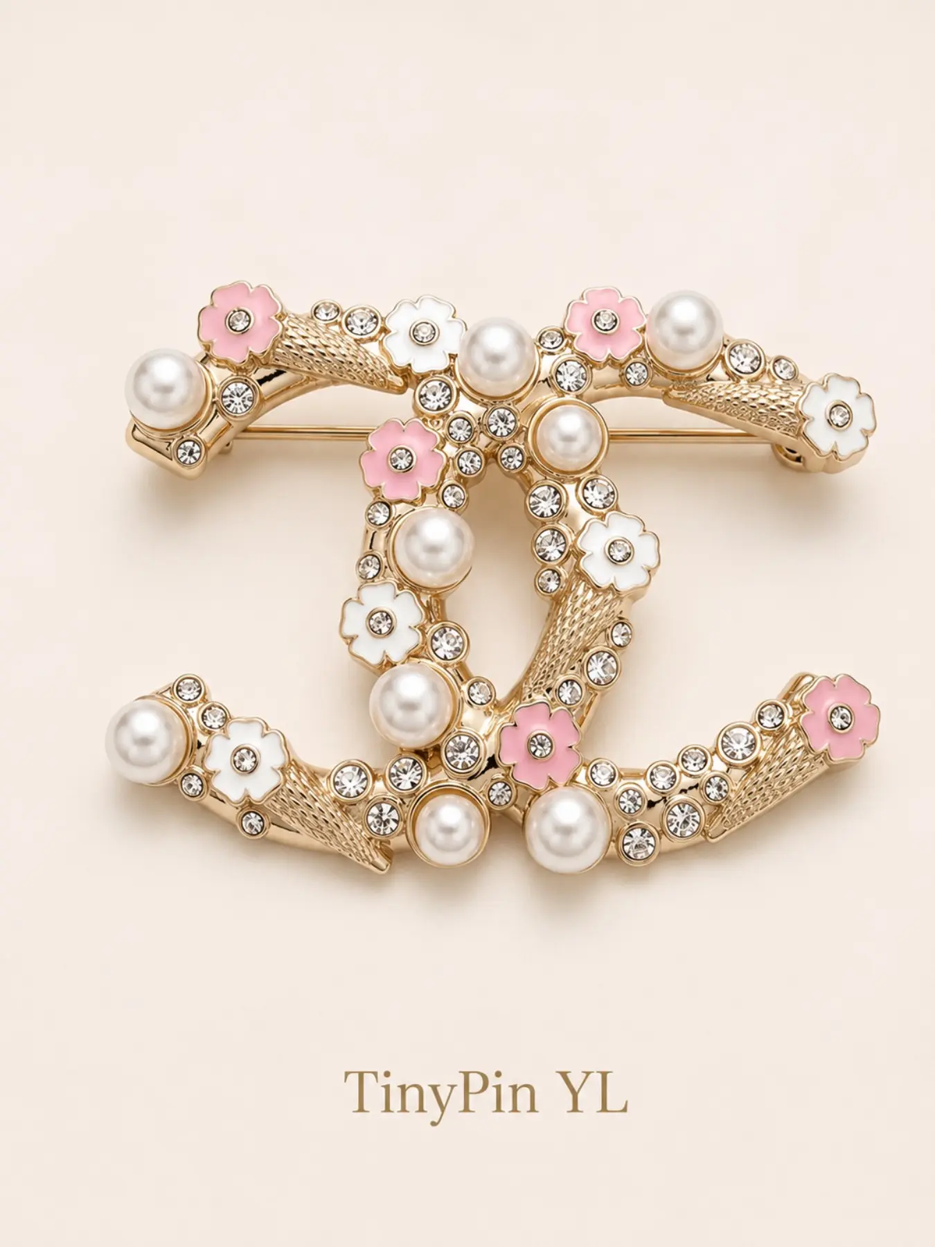 Women's Elegant Commuter CC Brooch, Dual Color Pearl Strand, Floral Rhinestone Design, Perfect for Collars, Hats, Scarves, Necklaces, Bags