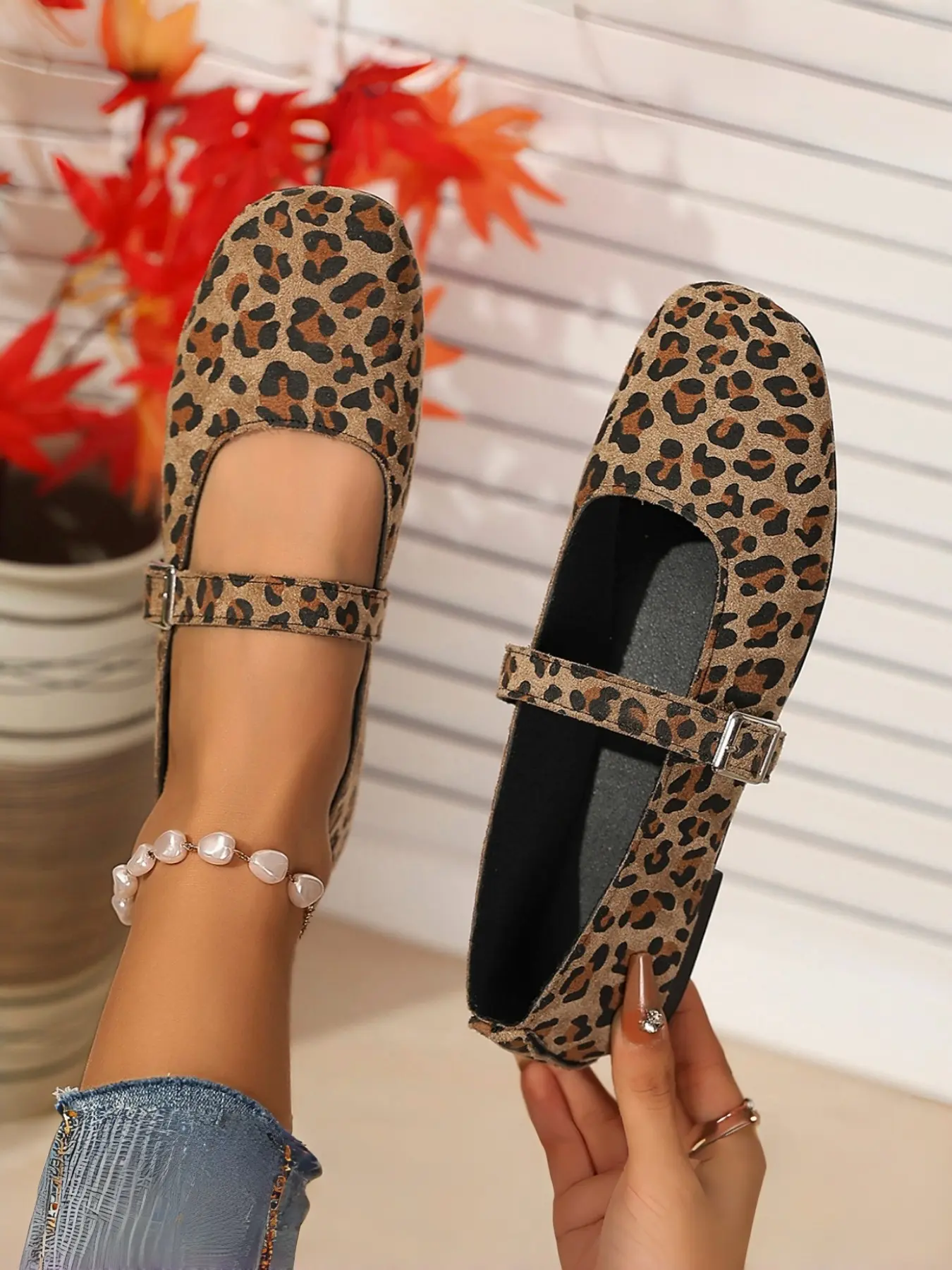 Women's Round Toe Mary Jane Flat Shoes, Summer Flats, Vintage Leopard Print, Soft Rubber Sole, Fashionable All-Season Footwear, Perfect for Spring & Summer