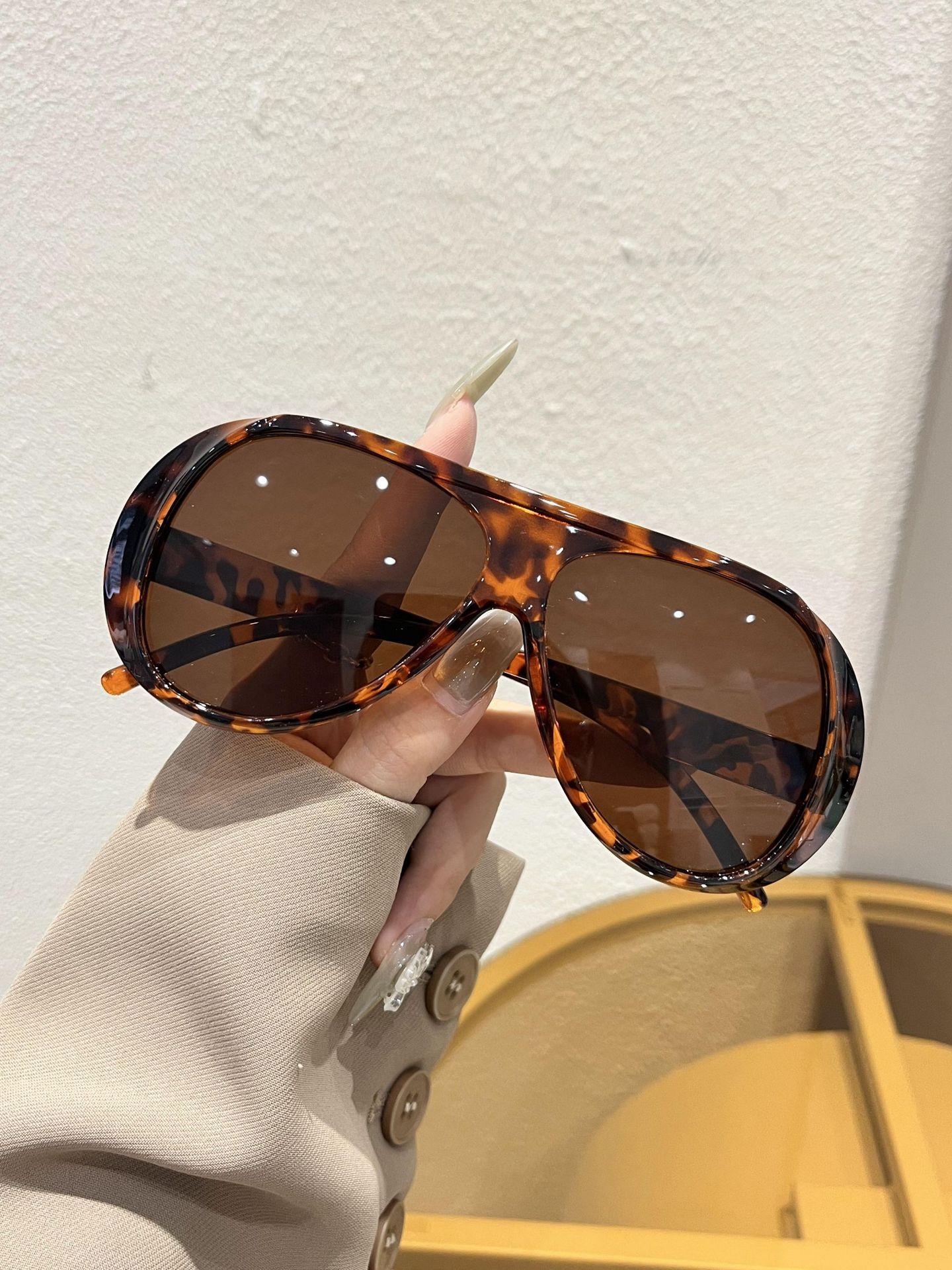 Oversized Retro Aviator Sunglasses with UV Protection Vintage Aviator Sunglasses Men Women, Oversized Square  main image 4