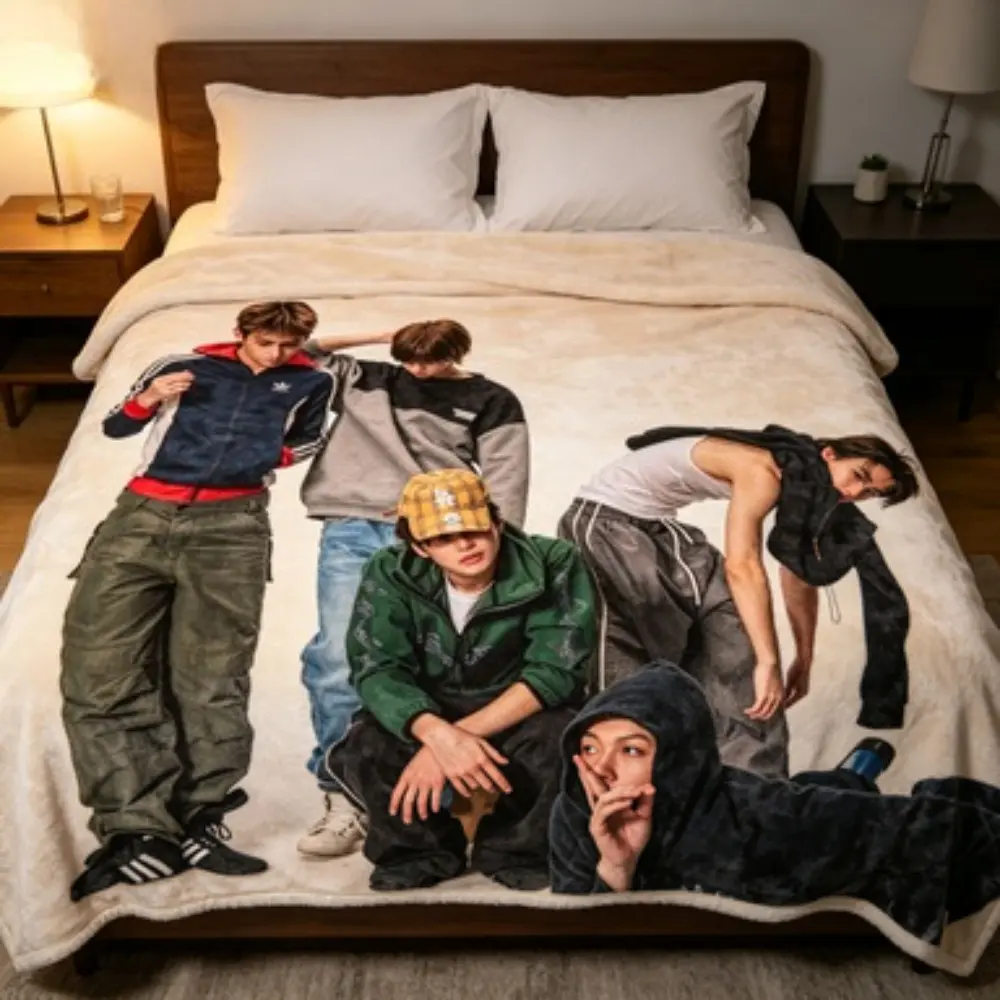 Custom CORTIS Blanket, Gift for Kpop Fan Girl, Personalized Kpop Merch.Applies to Super soft  decorative sofa/sofa/bedroom.Fluffy and warm-a must-have blanket for cozy lounging at home.Best friend’s birthday gift
