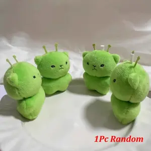 Soft Alien Cat Handmade Plush Keychain Pendant, Fluffy Stuffed Animal Charm, Cute Aesthetic Bag Accessory, Novelty Gift for All Ages