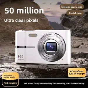 Beginner's Retro CCD Camera HD 2.4inch Portable Campus Digital Photography Gift Small Camera