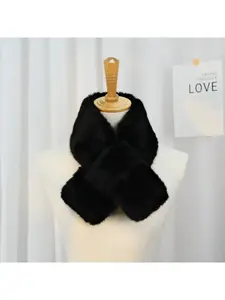 Winter Korean Style Fuzzy Scarf for Women, Cross Neck Warmth, Versatile Plush Thickened Fur Scarf, Fake Collar Accessory