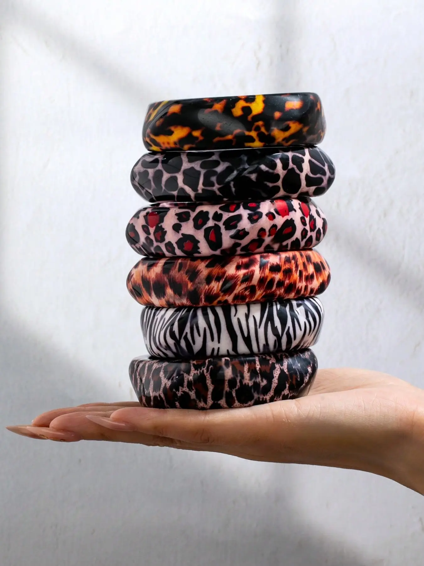 6 Pcs Animal Print Resin Wide Bracelets, Zebra & Leopard Patterns, Festive Party Jewelry, Christmas Theme, Bold Statement Accessories, Bracelet Set