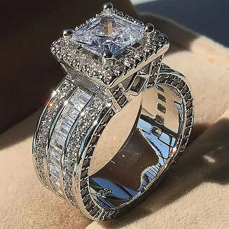 Women Engagement Finger Ring, Viral Amazon‑Hot Square Simulated Cubic Zirconia Ring, Inlaid Bridal Statement Jewelry, Brilliant‑Cut Geometric Band, Tarnish‑Resistant Shiny Finish, For Proposal Ceremony, Bridal Shoot & Wedding Occasions