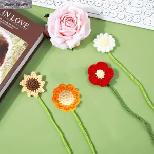 Handmade Flower Design Bookmark, 1 Count Cute Crochet Flower Bookmark, Personalized Handmade Daisy Bookmark Gift for Book Lover, Teacher, Book Accessories