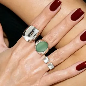 Y2K Viral Emerald Green Statement Ring Old Money Baddie Aesthetic Chunky Silver Jewelry