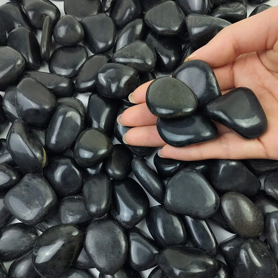 2lbs Black  for Indoor , 0.8-1.2 inch Polished Stones. Decorative Black River Rocks for Potted  Vase Aquarium Landscaping and Outdoor Garden