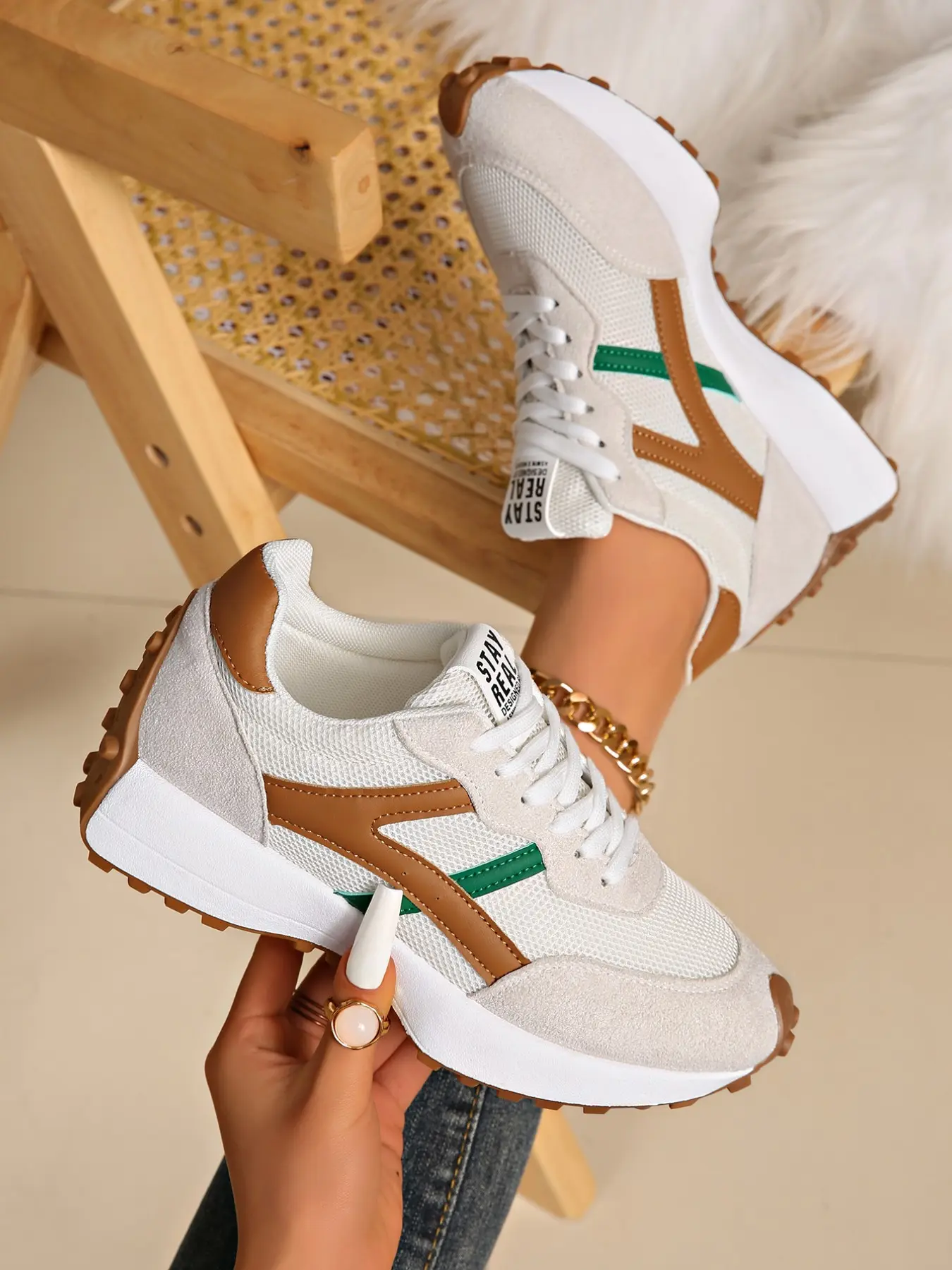 Women's Athletic Shoes Spring Autumn Elegant Fashion Casual Round Toe Low Top Lace-Up Thick Sole Breathable Outdoor Sneakers