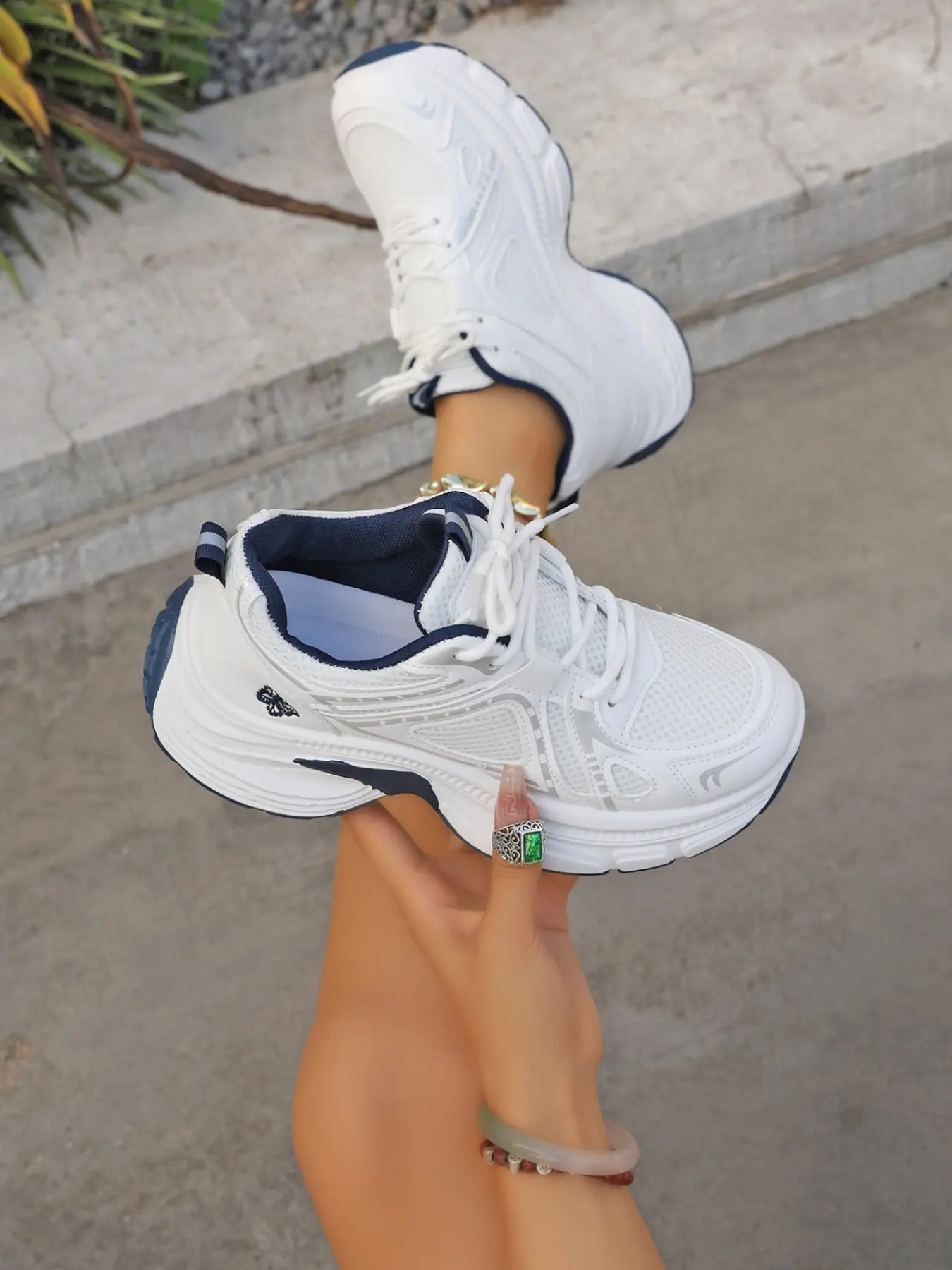 Women's Navy Breathable Mesh Thick Sole Dad Shoes, Multi-Layer Shock Absorption Height Increase Casual Trendy Athletic Running Shoes, Sporty Running Shoes, Lightweight Anti-Slip Outdoor Hiking Sports Shoes
