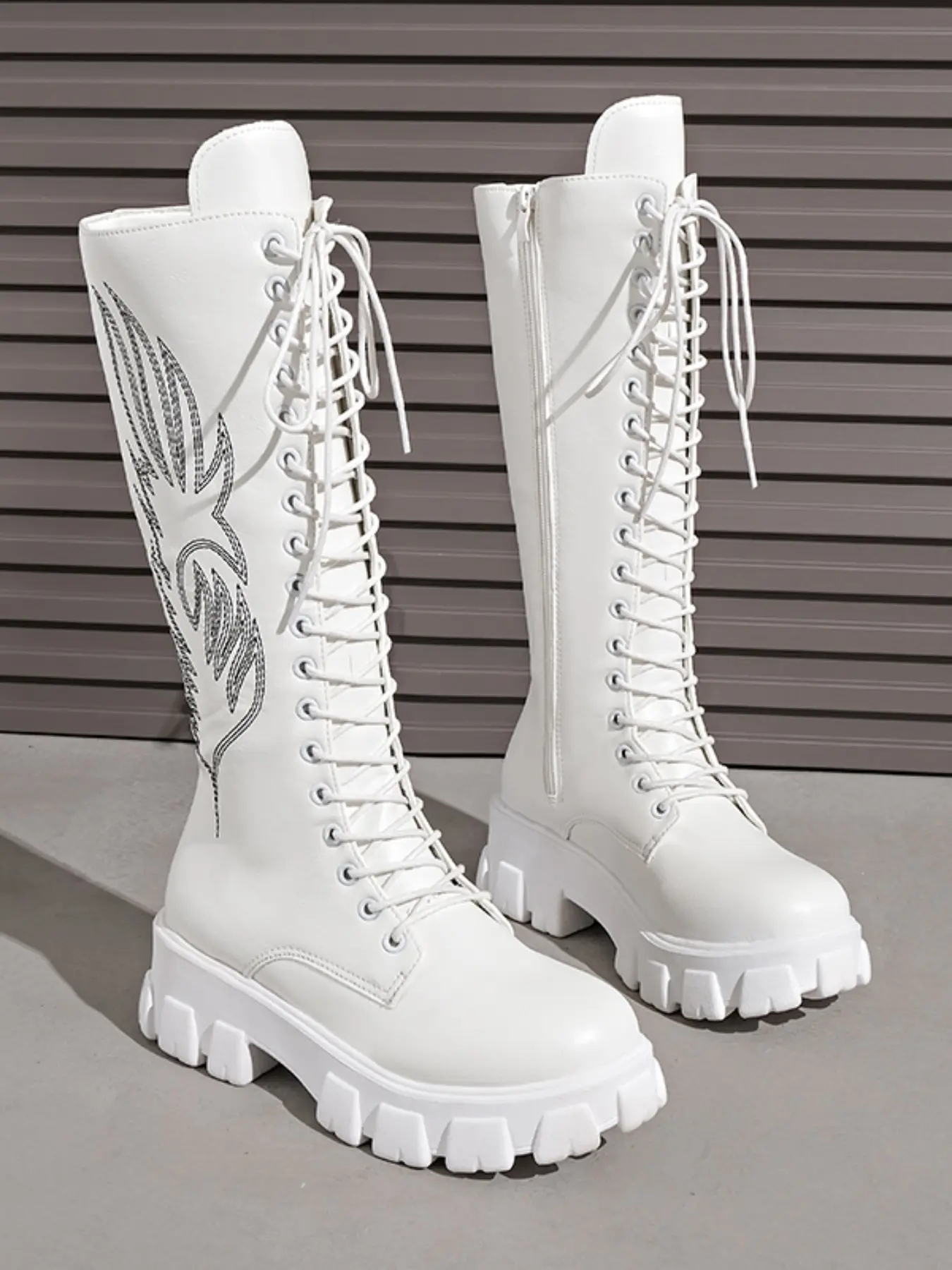 Women's New High-Calf Knight Boots, Round Toe, Full Lacing, Side Zipper, V-Notch, Rhinestone Decor, Trendy Fashion, Perfect for Tiktok & Xiaohongshu