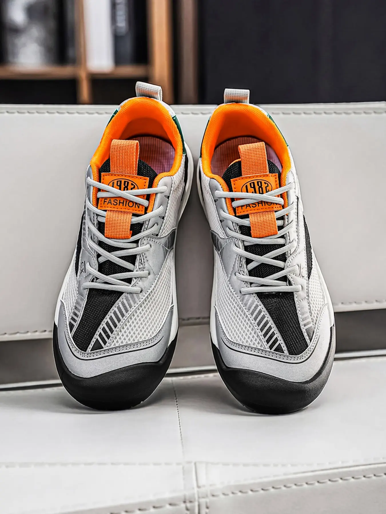 New Men's Korean Style All-Season Sports Shoes, Fashion Breathable Lightweight Sneakers, Flat Skateboard Shoes, Thick Sole Versatile Trendy Shoes