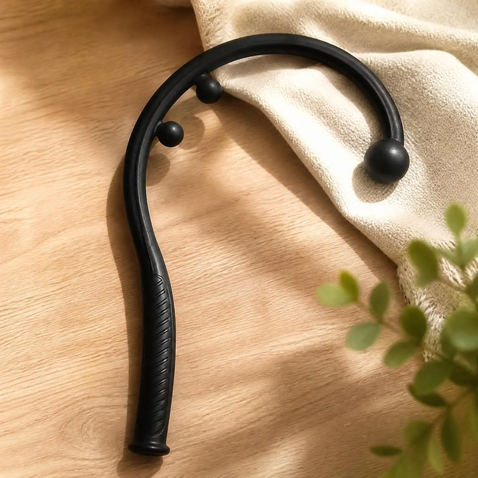 Travel Size Pressure Point Hook Cane Massager for Back and Neck, Trigger Point Fibromyalgia Pain Relief, Self Massage Tool, 15.5" Long, Perfect for Home, Office, Gym, Travel