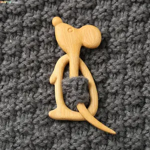 2026 New Brooch Pin with Wooden Animal Pattern Wooden Animal Brooch Gift