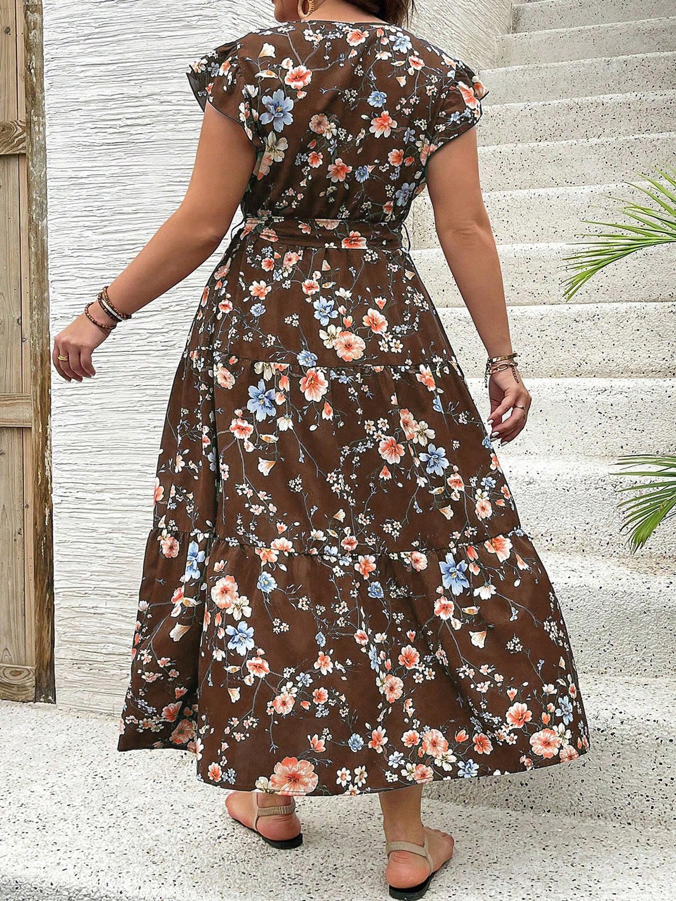 Plus Size Floral Print V Neck Dress, Casual Fashion Short Sleeve Dress for Daily Outdoor Wear, Women Plus Clothing for All Seasons