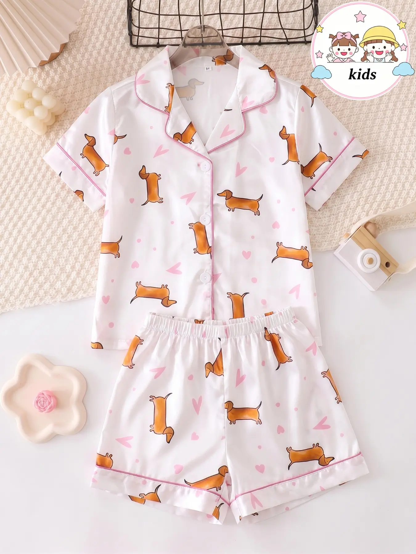 Girls' Cute Weiner Dog Print Pajama Set, Soft Chiffon Material, Button Front Short Sleeve Top + Elastic Shorts, All-Season Comfort, Print Sleepwear Set