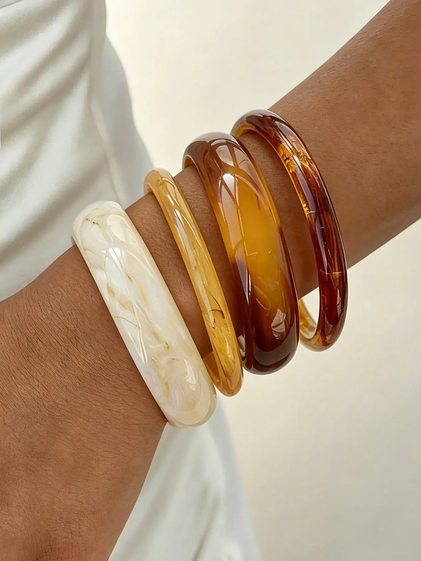 4 Pcs Vintage Elegant Casual Marble Pattern Bangle Bracelets for Women, Fashion Bracelet Multicolor Resin Wristbands Bangle Jewelry for Daily Wear and Parties