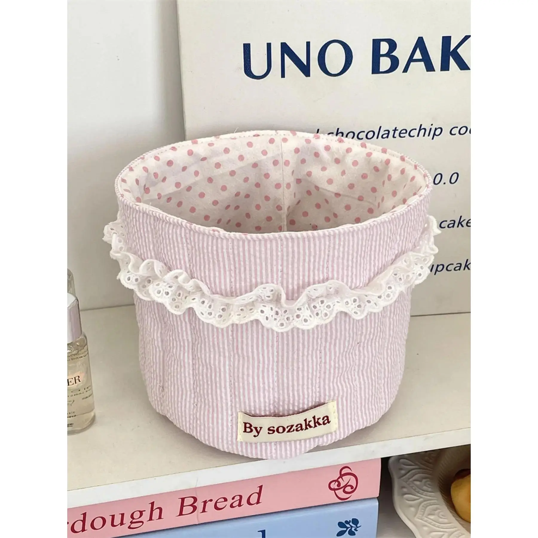 Cute Quilted Makeup Storage Basket, Scalloped Organizing Baskets Multifunctional Large Capacity Storage Basket, Desktop Storage Organizer for Home Office, Home Organization Containers
