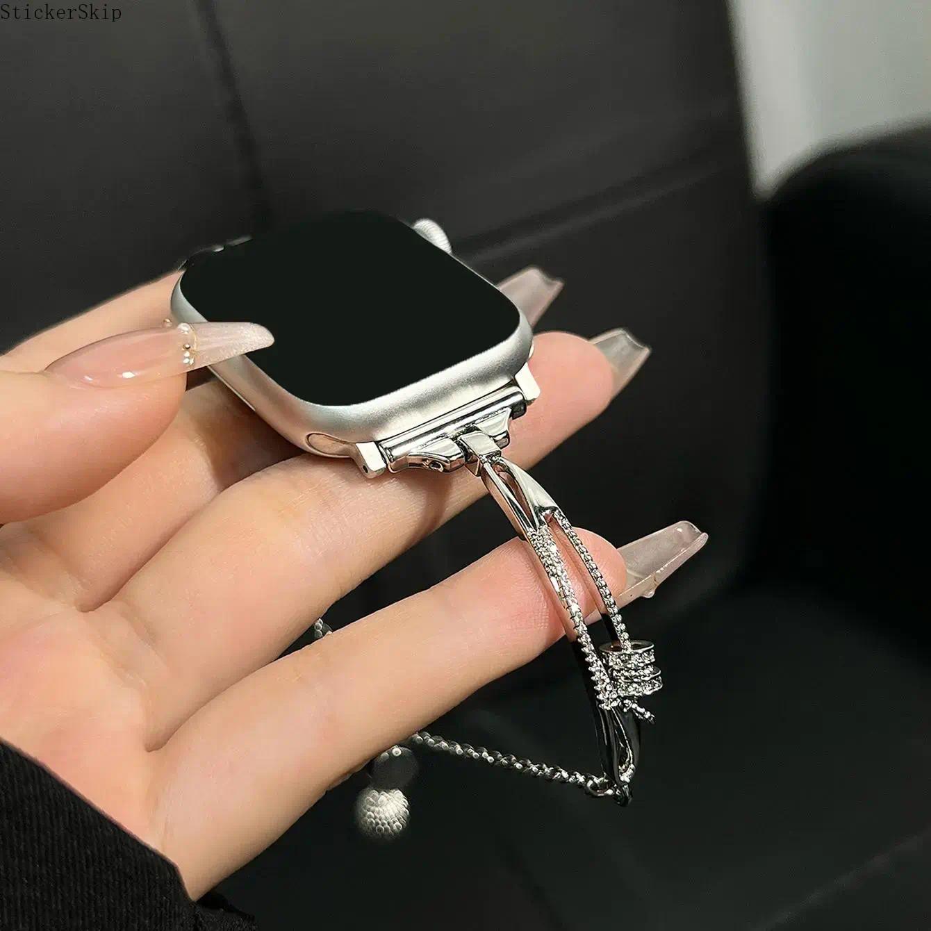 2026 Chain Design Apple Watch Band for Women – Fashionable Jewelry Style Bracelet Strap, Stylish Adjustable Watch Band Fits 38–49mm (All Series & Ultra), Trendy Daily Wear Accessory