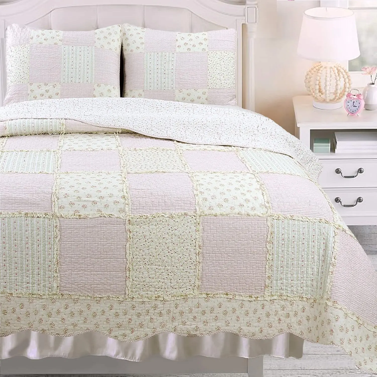 Girl's 100% Cotton Queen 3-Piece Floral Blush Pink True Patchwork Reversible Quilt Bedding Set - Queen Comforter Set, Coverlet Bedspread (Sweet Peach)
